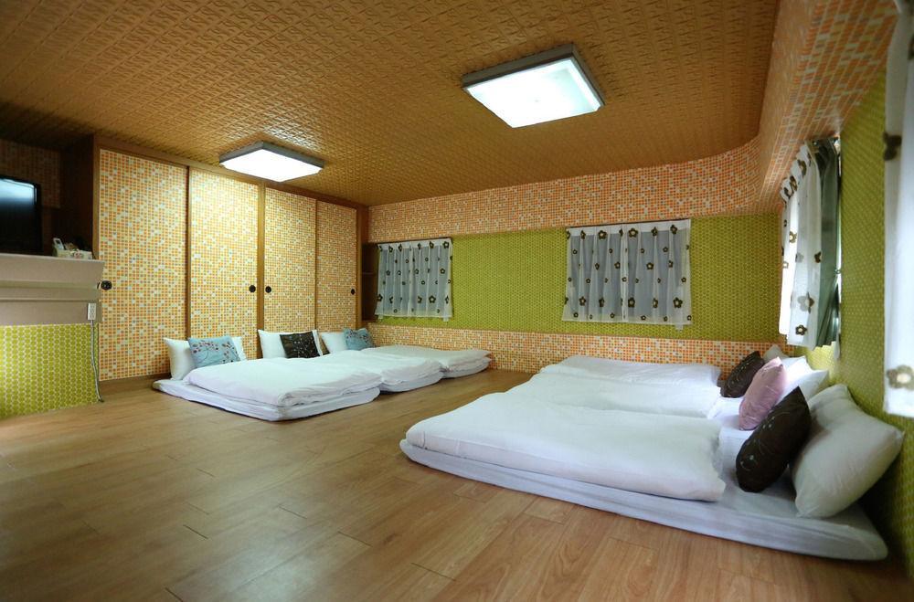 New York B&B Città di Hualien Esterno foto
